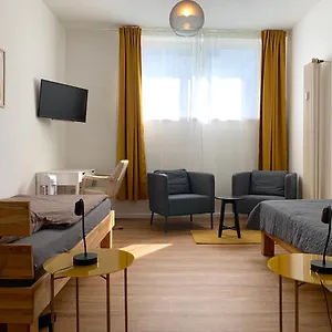 https://alles-komplett-zwei-schlafzimmer-grosse-kuche-eigenes-bad.dusseldorf-hotel.net